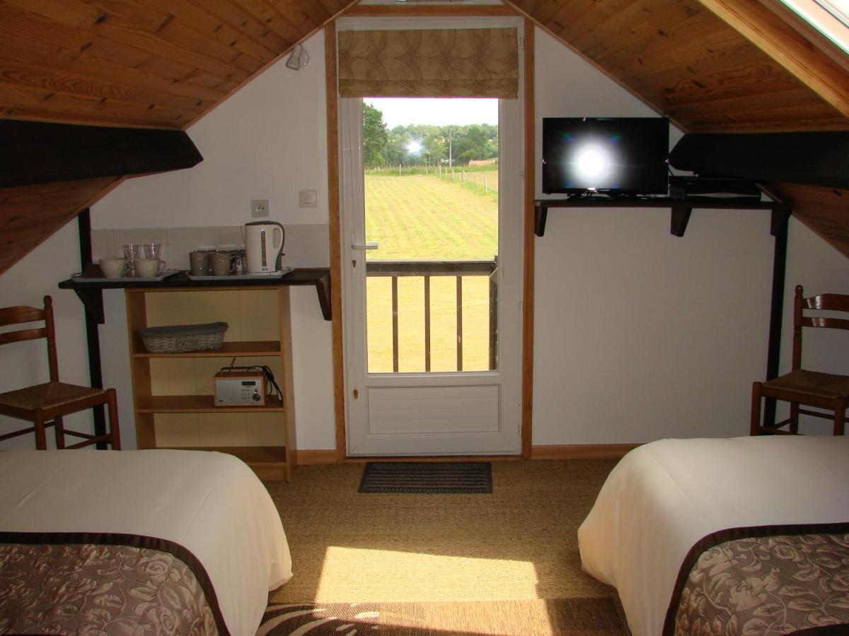 La Blanche Roche Bed & Breakfast Sourdeval Eksteriør bilde